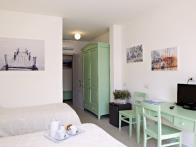 B&b BB Liu